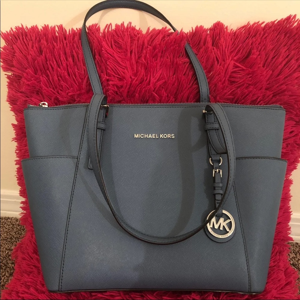 Michael Kors Jet Set handbag